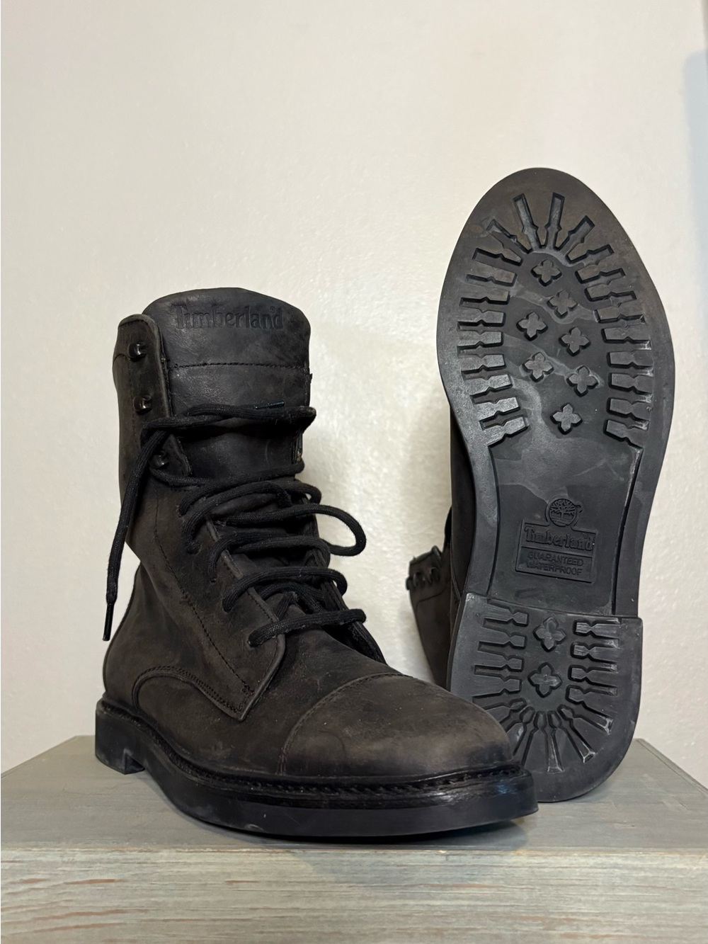 Timberland Womens-7 Black Y2K Lace-Up distressed Combat Boots